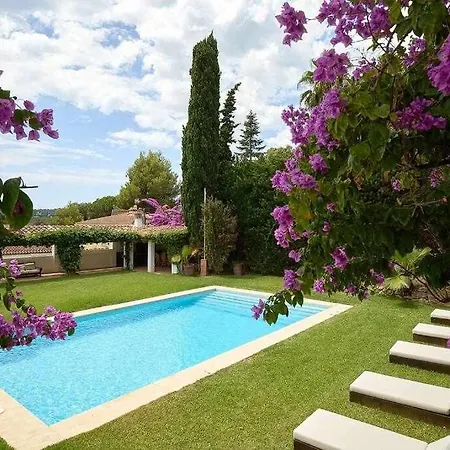 En Calonge Con Gran Piscina Villa